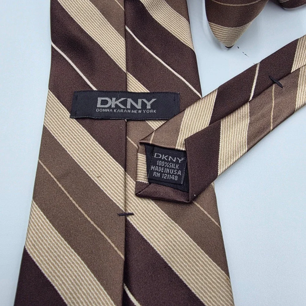 DKNY Mens Silk Necktie Brown Tan Diagonal Striped Made‎ in USA